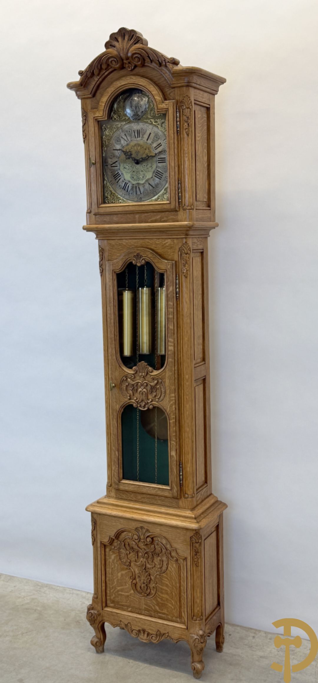 Massief eiken staande klok Louis XV stijl met bloemensculptuur