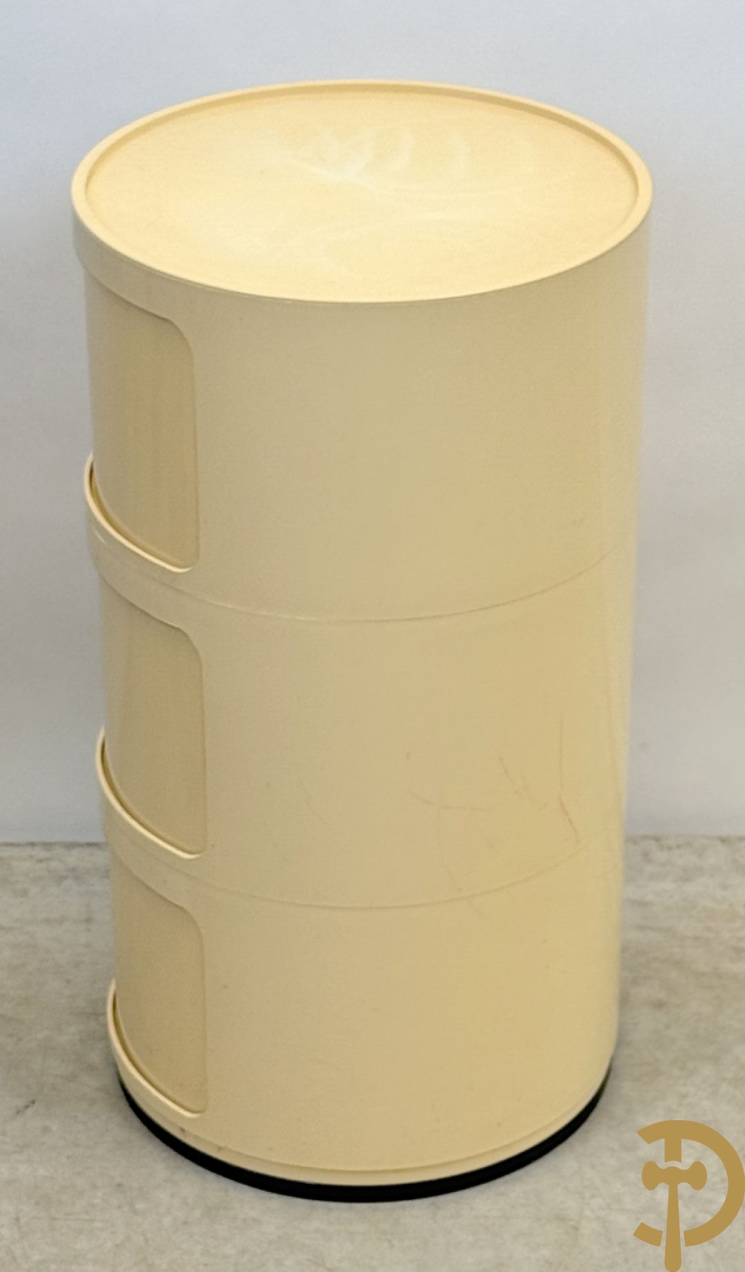 Plexi étagère bijzettafel, designer Anna Castelli voor Kartell