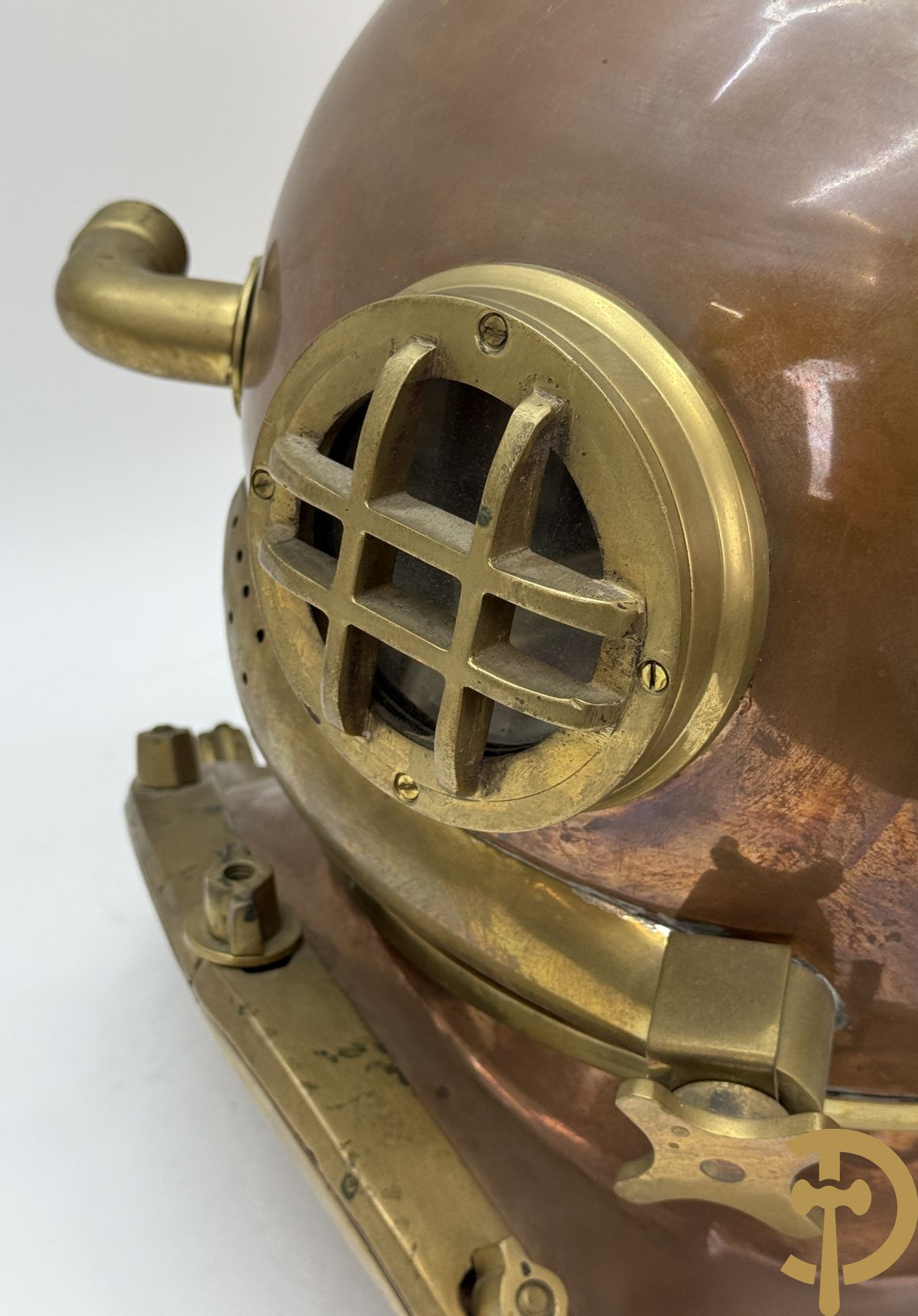 Koperen replica duikershelm