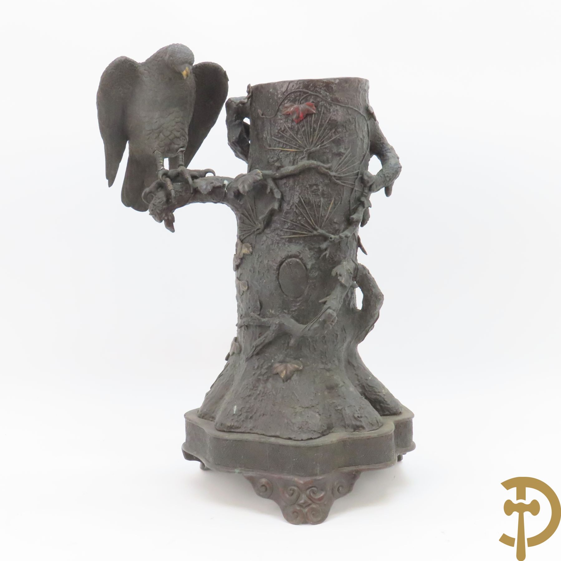 Bronzen ornament van boomstronk met takken en adelaar