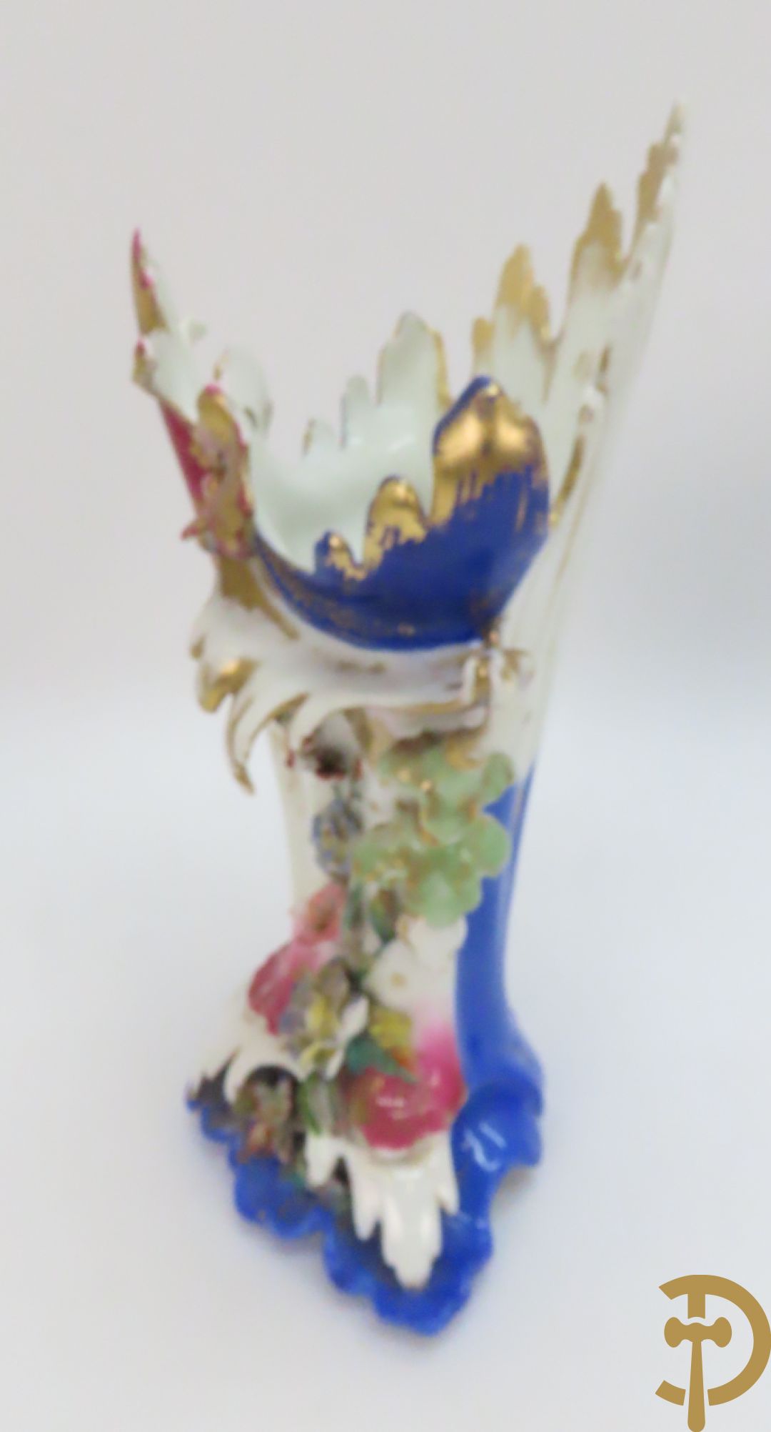 Paar Vieux Paris cornetvazen met rocailles, 19e