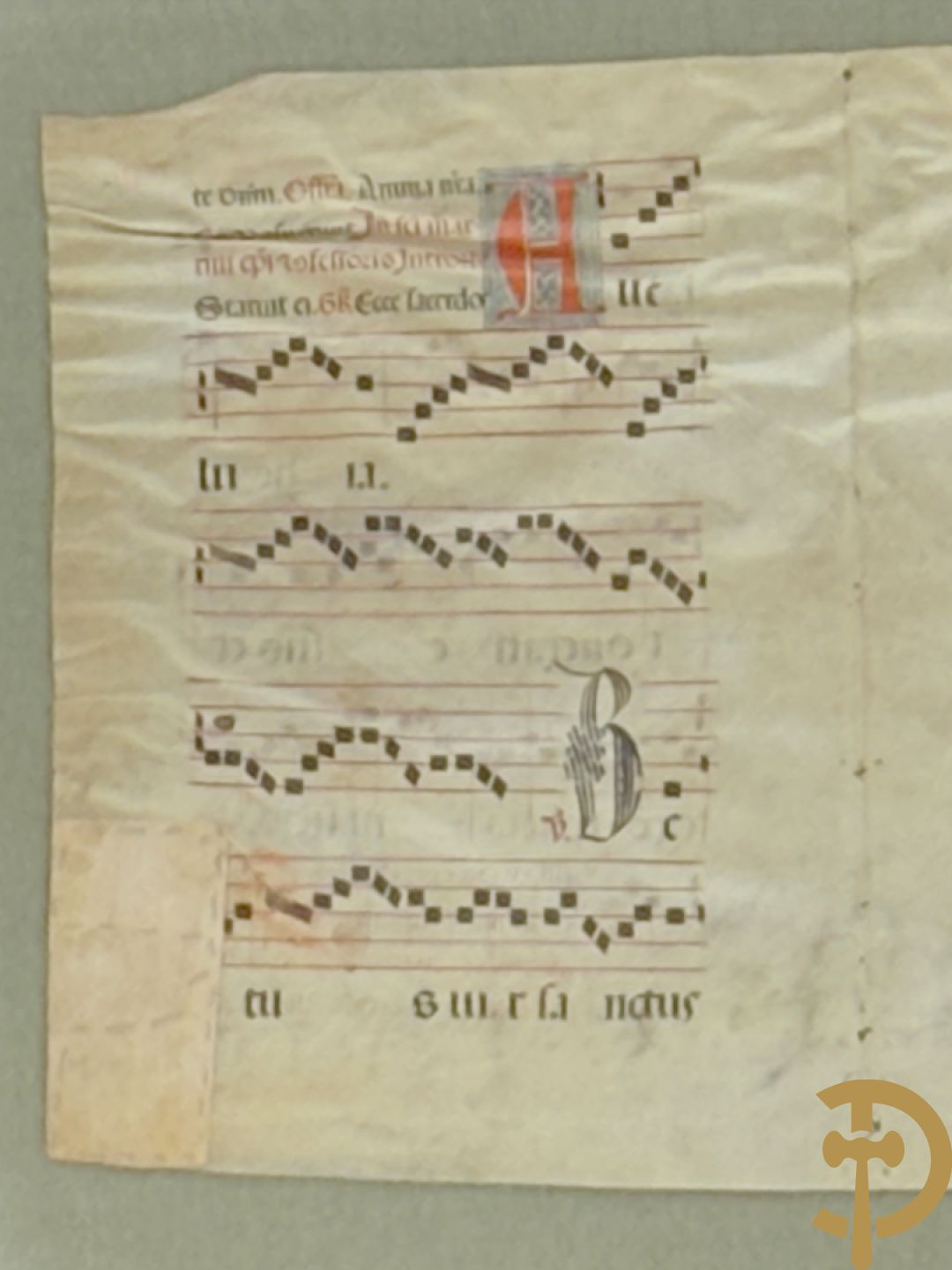 Perkamenten uittreksel uit een gezangenboek met Latijnse gekaligrafeerde letter