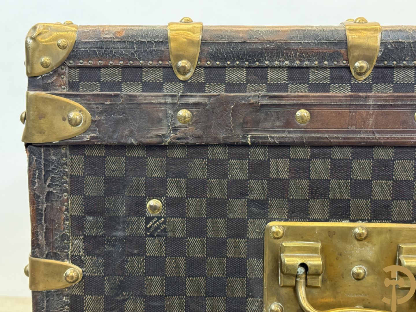 Antieke reiskoffer Louis Vuitton met houten latten, genummerd N41601, met bijhorende sleutel