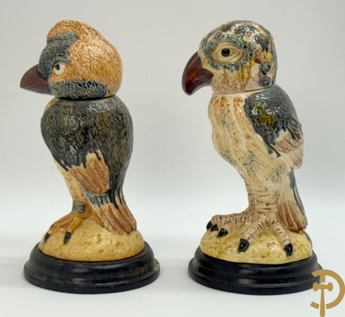 Vijf gekleurde keramieken vogels met afneembare kop, naar Martin Brothers