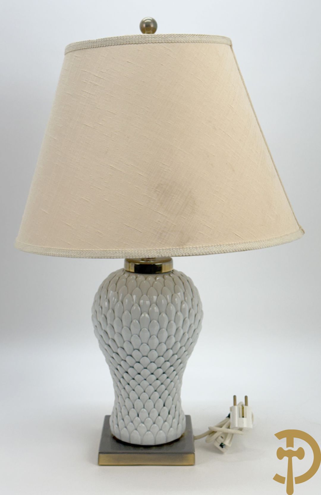 Vintage lamp met witte artisjok motief + vintage lamp met witte bol op chromé voet