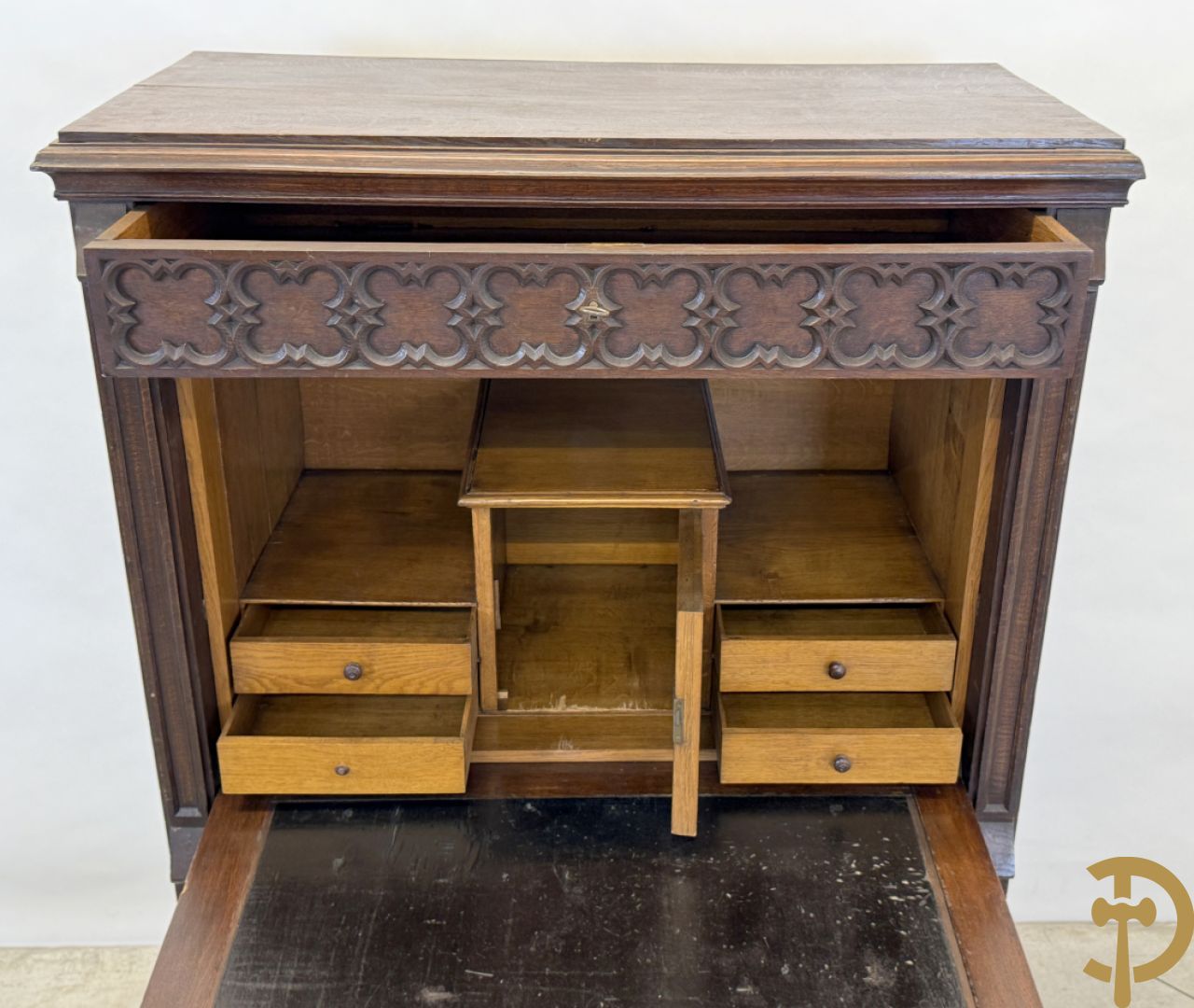 Massief eiken secretaire abattant met lade, klep en 2 deuren, centraal met interieur, Neo Gotisch