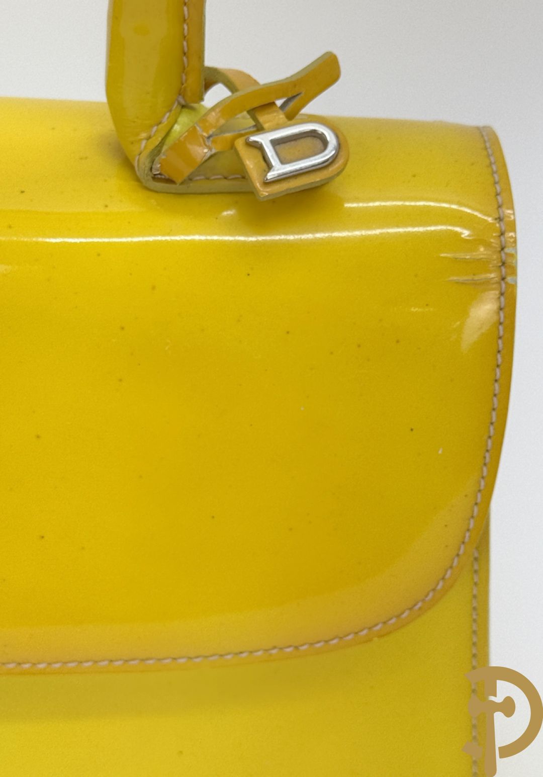 Unieke handtas Delvaux in fluo geel, model Brillant, gelimiteerde en genummerde serie 8/10, mode 2001 Landed - ontwerp van Walter Van Beirendonck uit 2001