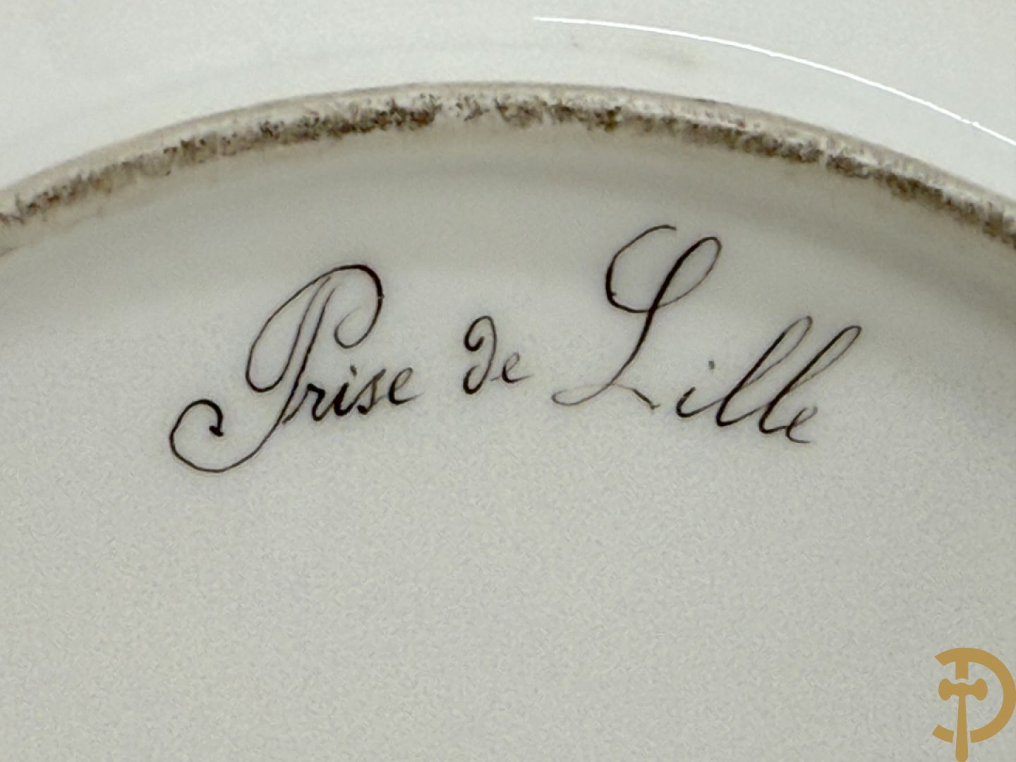 Paar handbeschilderde porseleinen Sèvres borden 