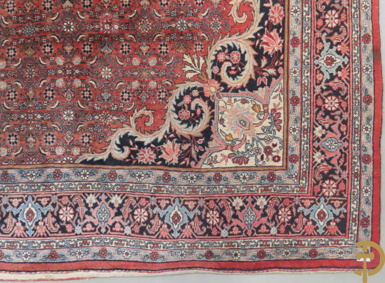 Oosters handgeknoopt tapijt