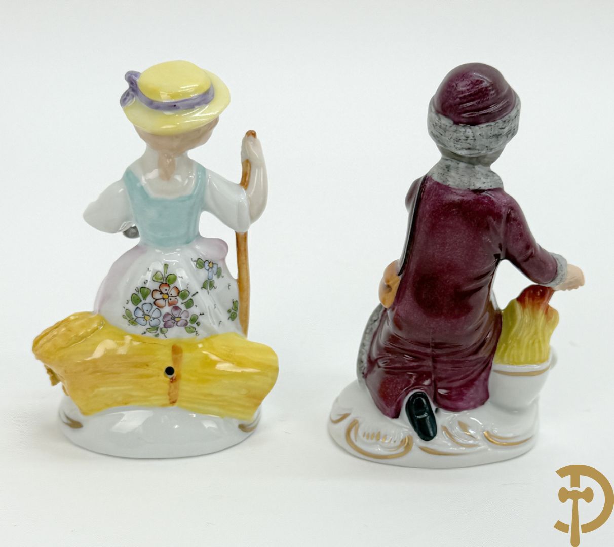 Vier porseleinen beeldjes 