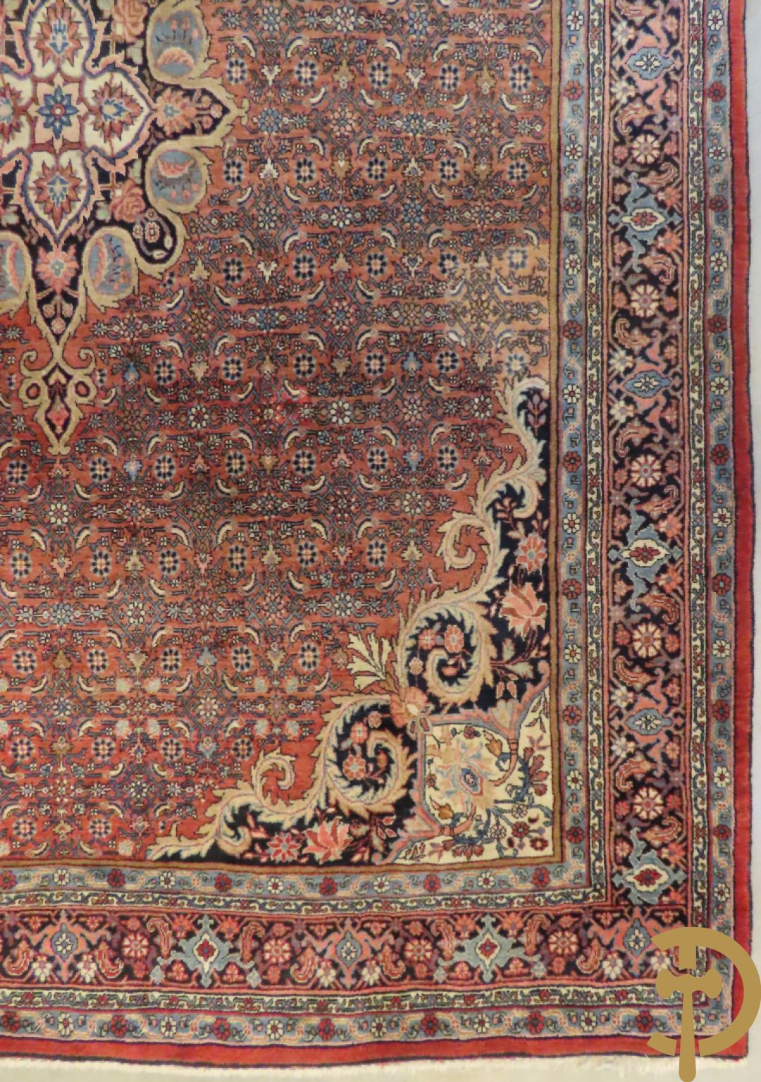 Oosters handgeknoopt tapijt