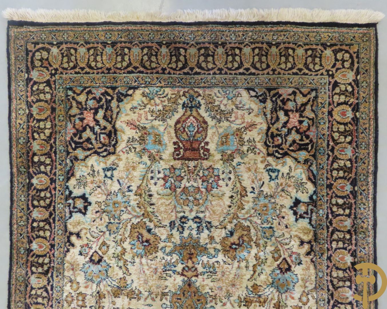 Oosters handgeknoopt tapijt zijde op zijde, Ghoum