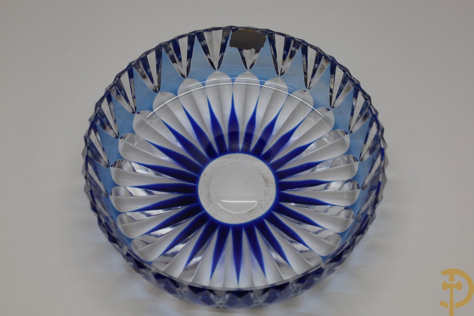 Blauwe Val-Saint-Lambert coupe - Hoogte 8 cm. - Diameter 24 cm.