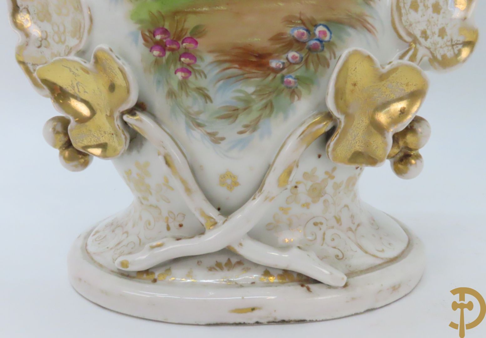 Paar porseleinen Vieux Paris vazen met decor van lieftallige dames