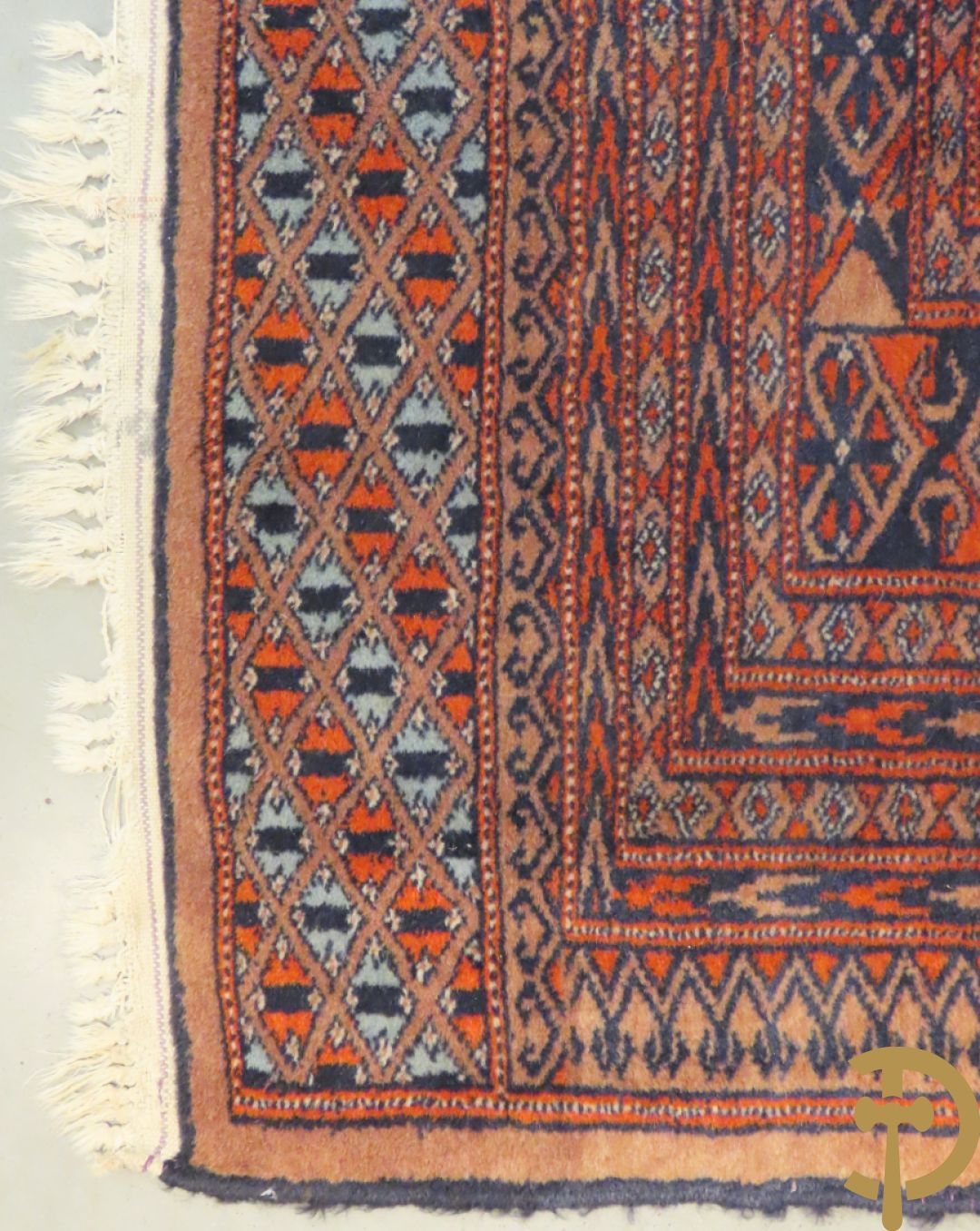 Oosters handgeknoopt tapijt