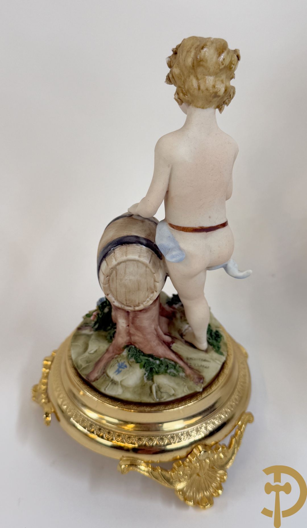 Vier Spaanse gekleurde biscuits met kinderen, Zaphir gemerkt + Italiaanse biscuits met cupido