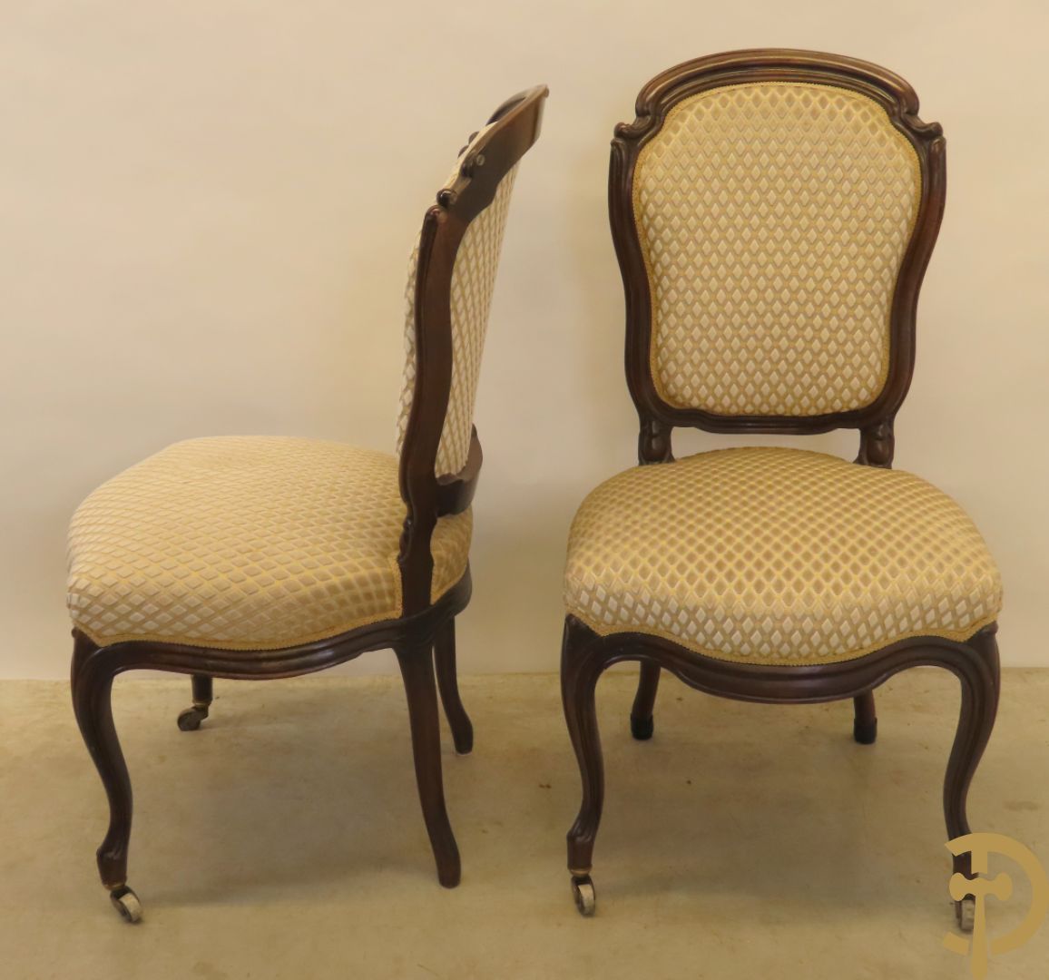 Louis Philippe salonensemble bestaande uit canapé, 2 armzetels en 2 stoelen