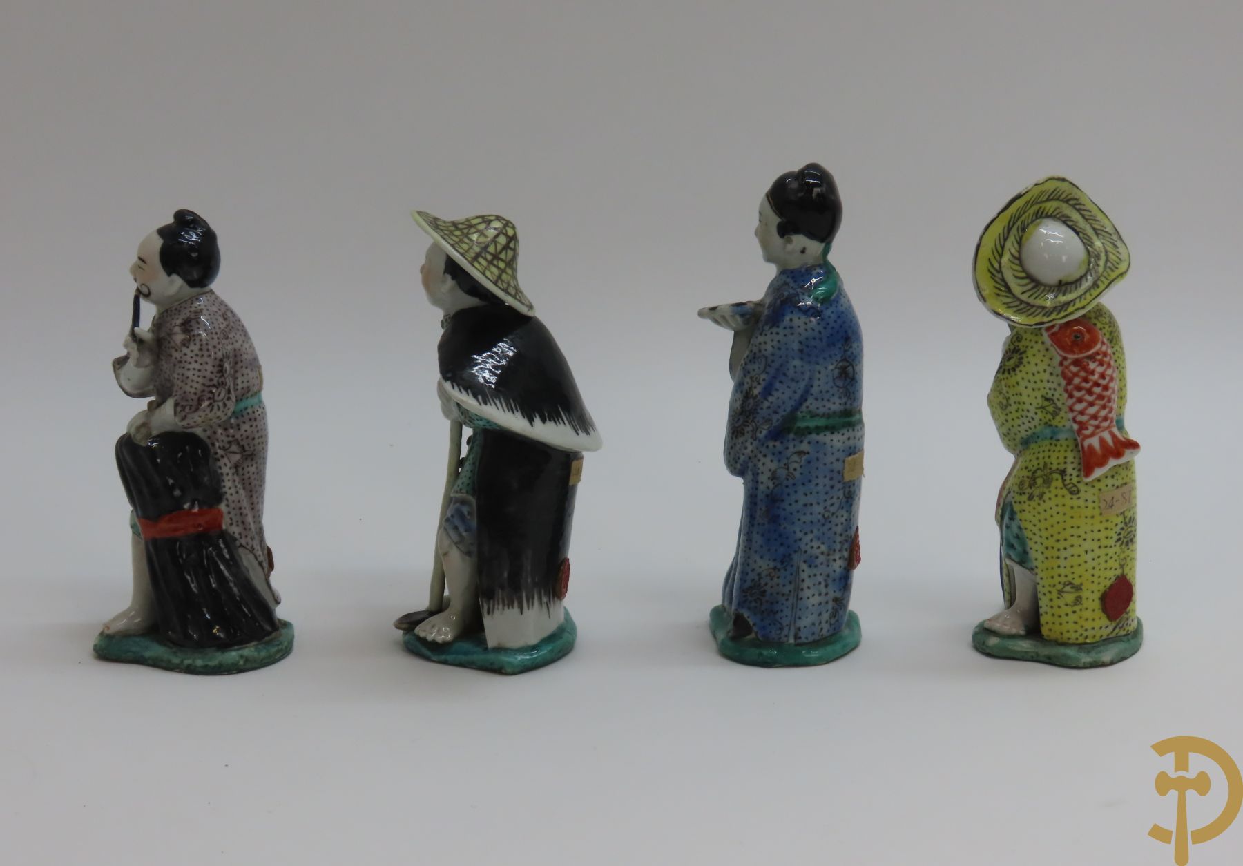 Vier Chinese porseleinen figuren