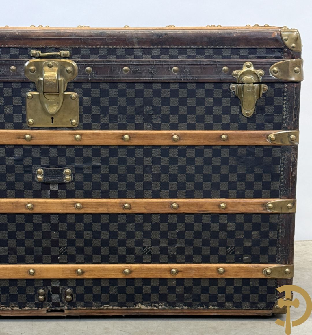 Antieke reiskoffer Louis Vuitton met houten latten, genummerd N41601, met bijhorende sleutel