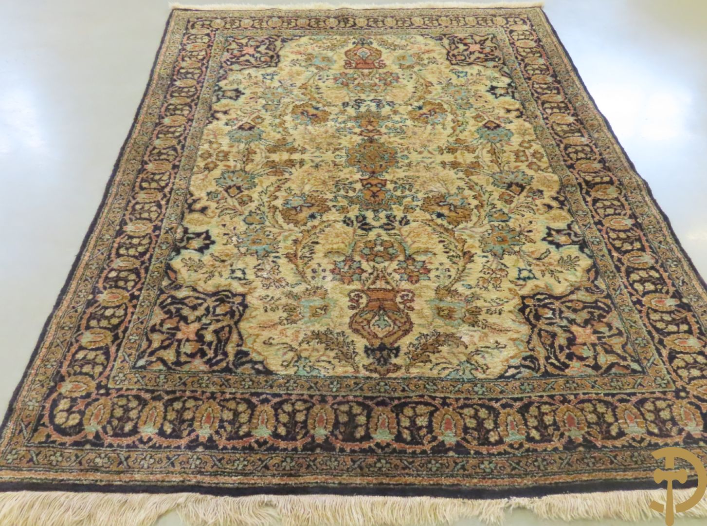 Oosters handgeknoopt tapijt zijde op zijde, Ghoum