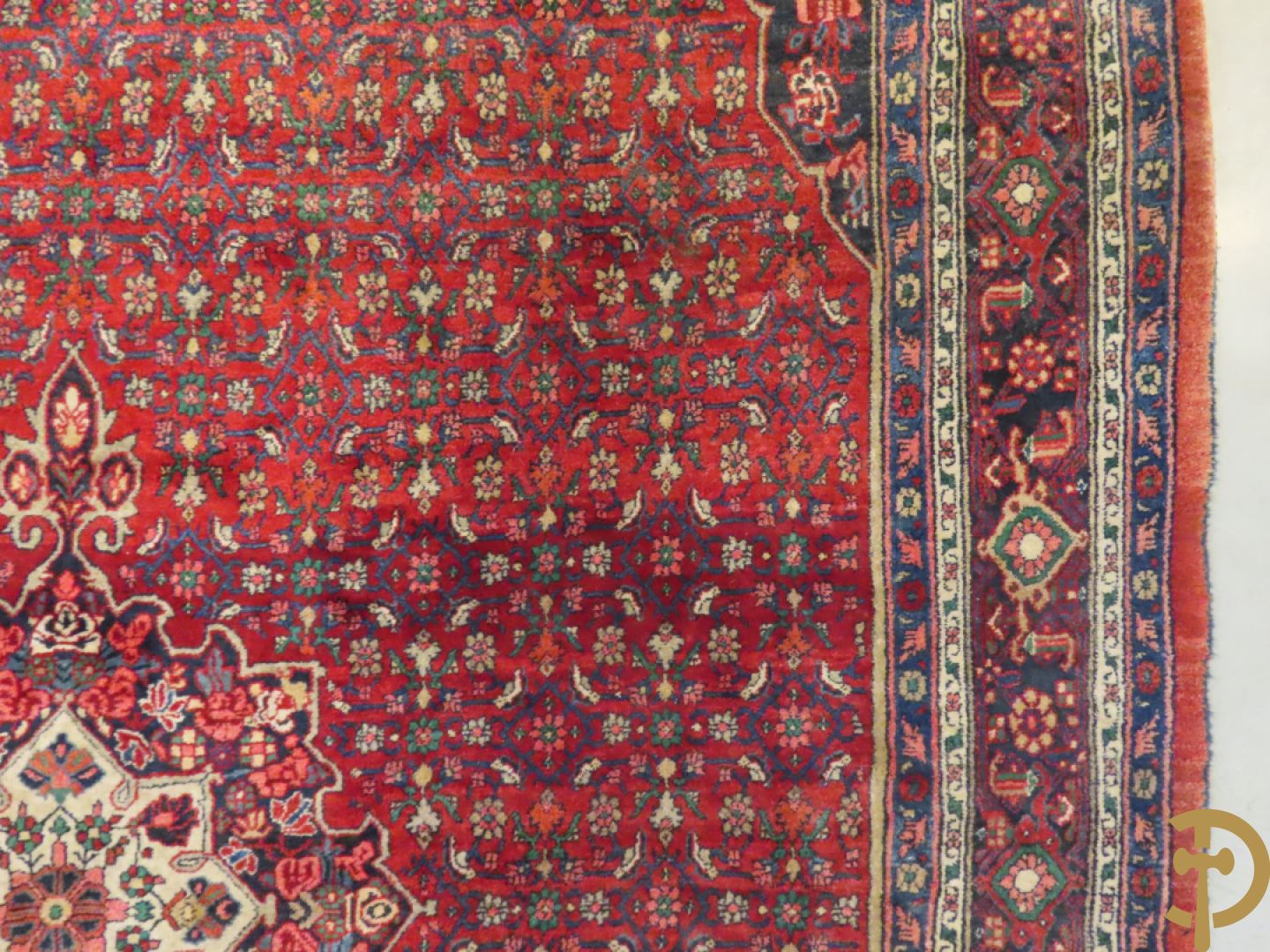 Oosters handgeknoopt tapijt