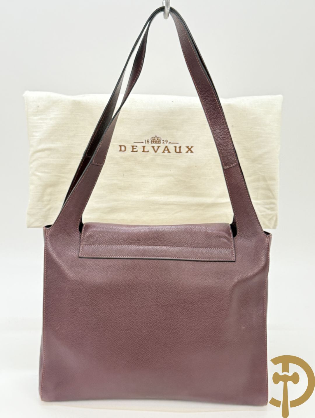 Mooi lederen auberginekleurige handtas Delvaux met bijhorende zak