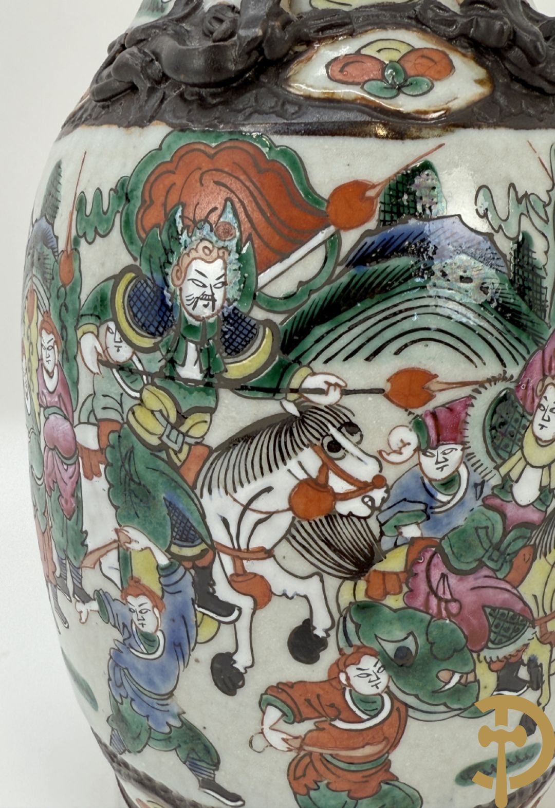 Paar Nankin vazen met krijgerdecor