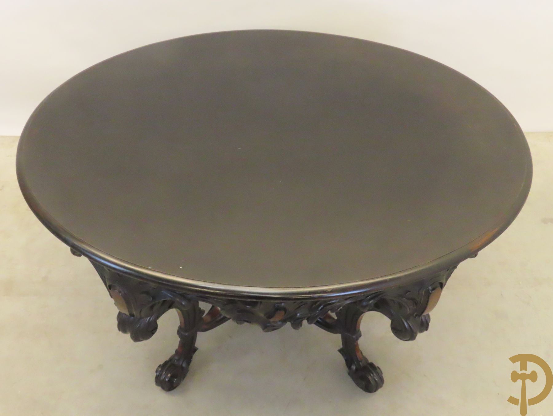 Napoleon III bijzettafel met gesculpteerde rocailles, 19e