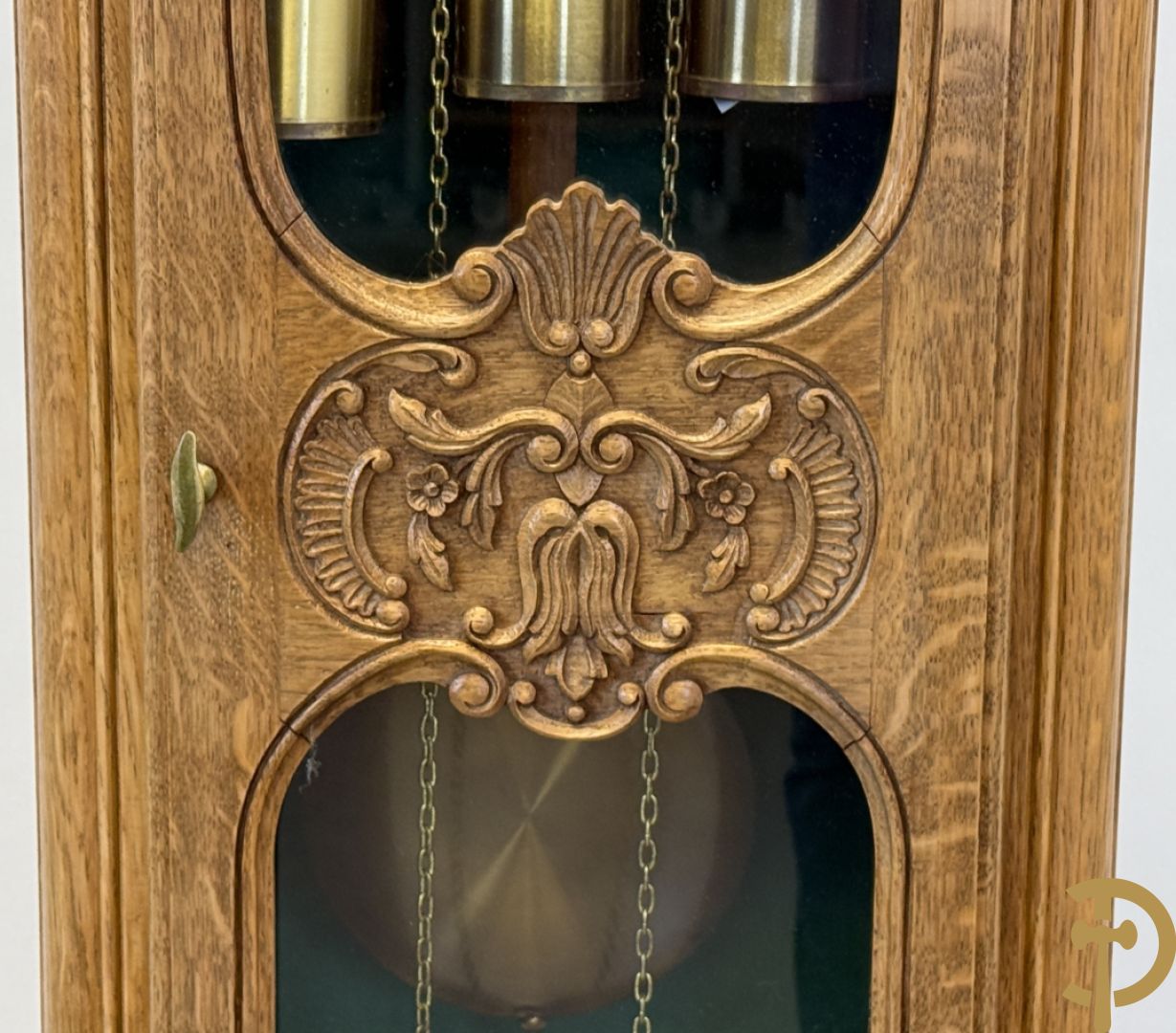 Massief eiken staande klok Louis XV stijl met bloemensculptuur