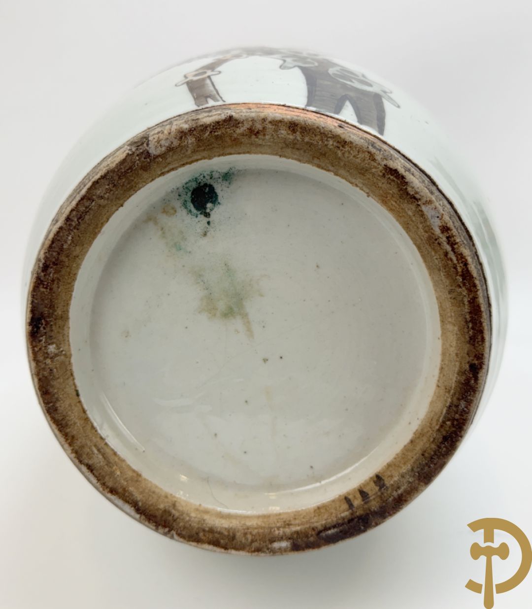 Chinese porseleinen vaas met decor van takken en vogels + Chinese porseleinen vaas met bloemendecor