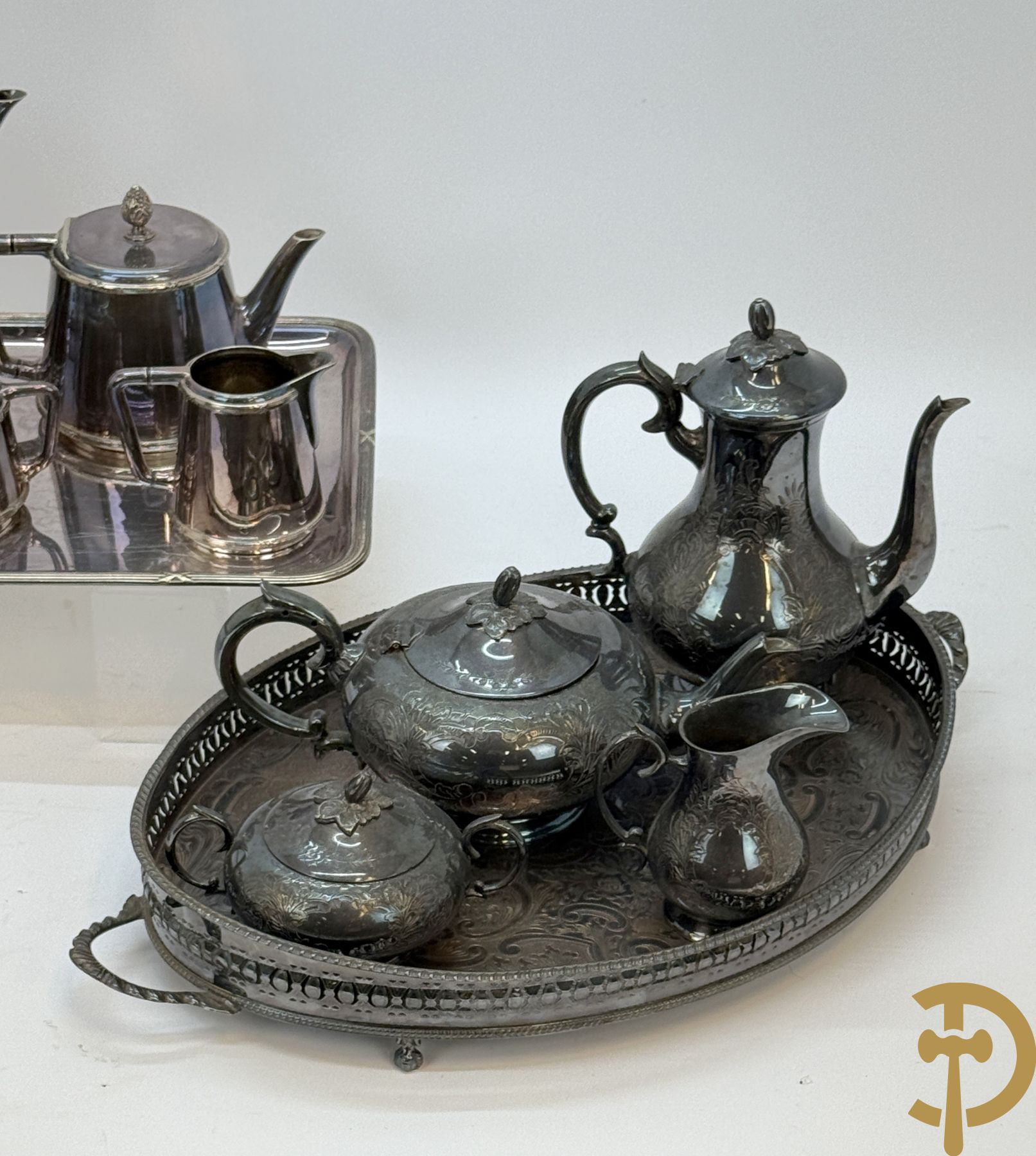 Drie verzilverde koffiestellen op plateau w.o. Wiskemann