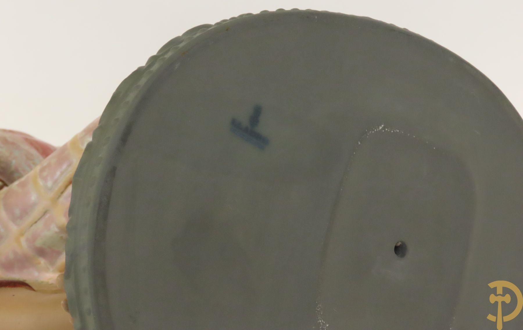 Thaise danseres met jongeman in keramiek, onderaan gemerkt Lladro