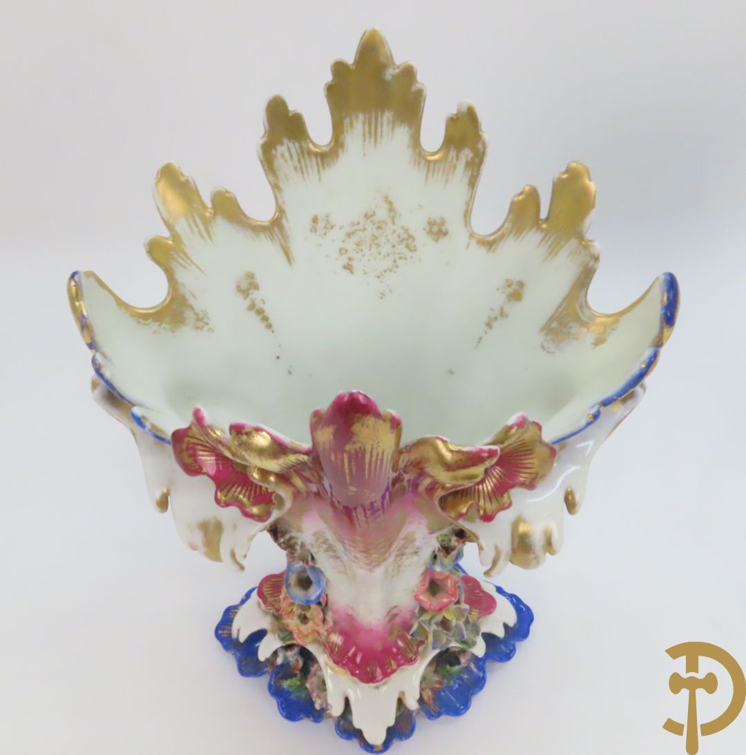 Paar Vieux Paris cornetvazen met rocailles, 19e