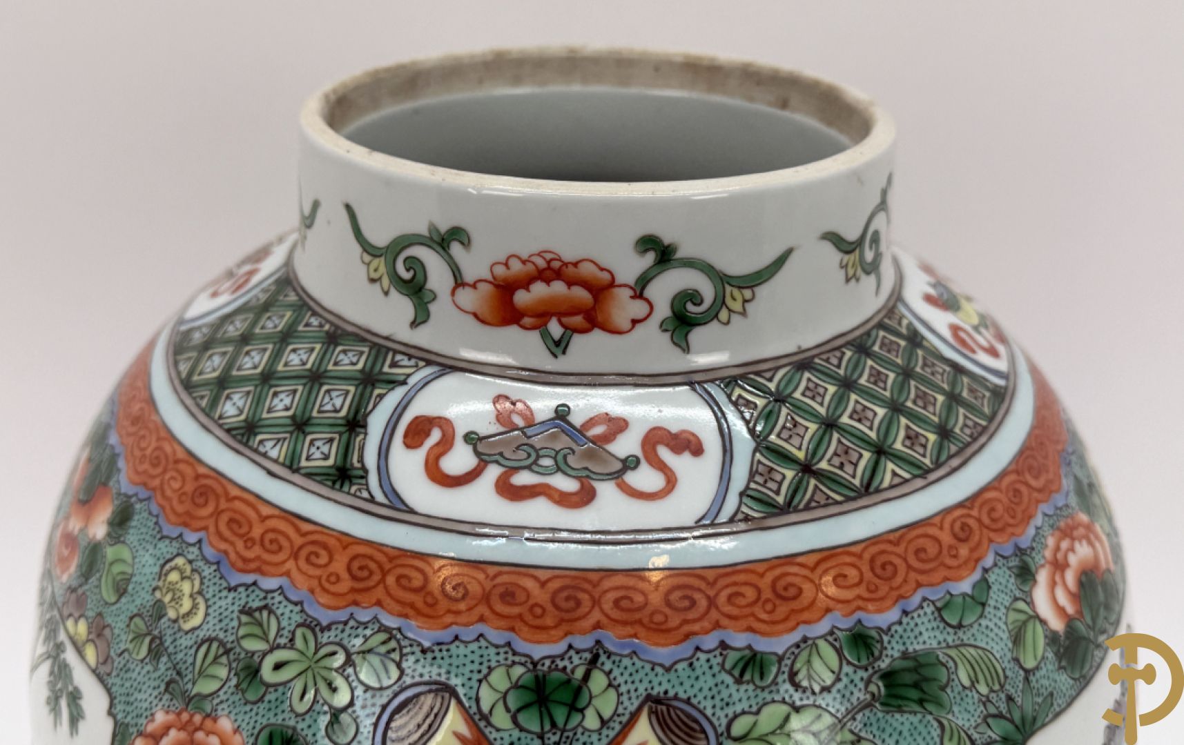 Chinese porseleinen dekselvaas met bloemen- en vogeldecor