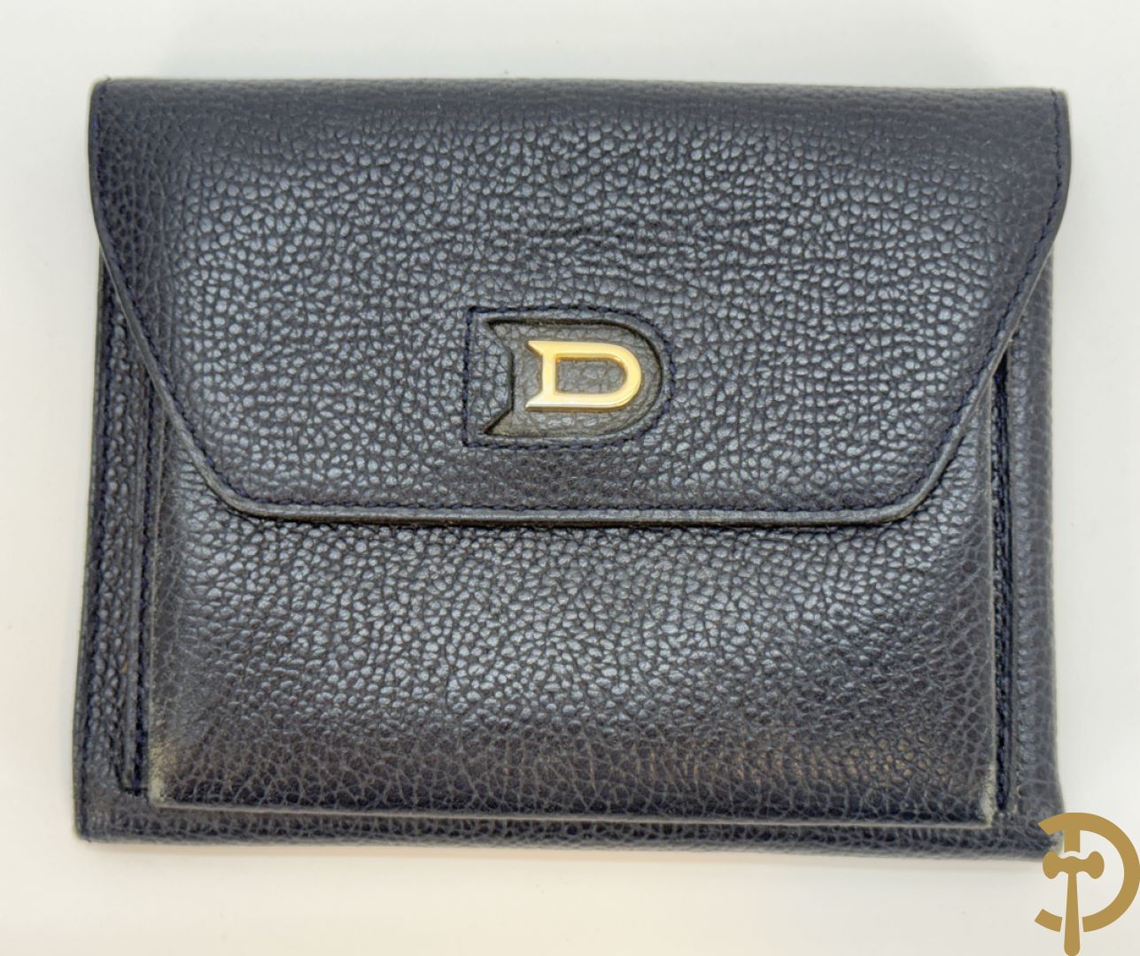 Blauw gekorreld lederen schoudertas model Le Calicot en openklapbare geldbeugel, Delvaux,