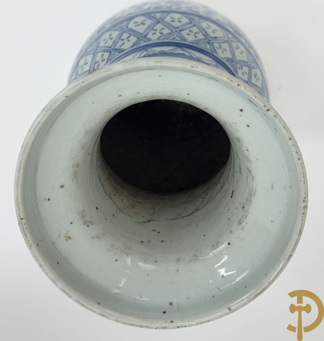 Chinese porseleinen blauw/wit vaas met tekens