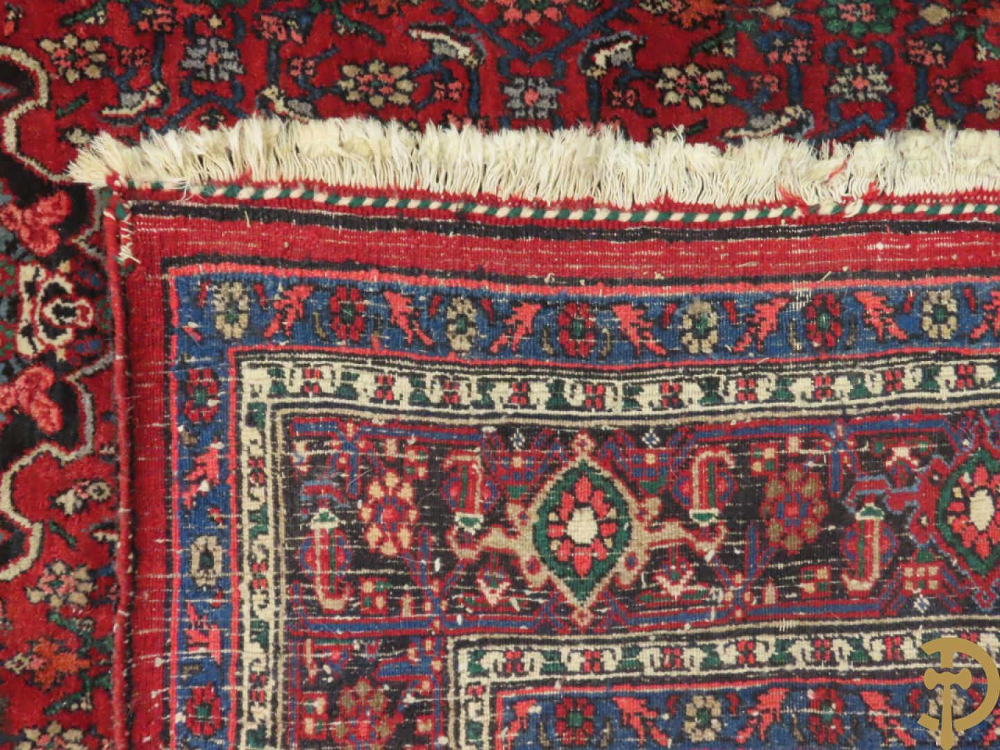 Oosters handgeknoopt tapijt