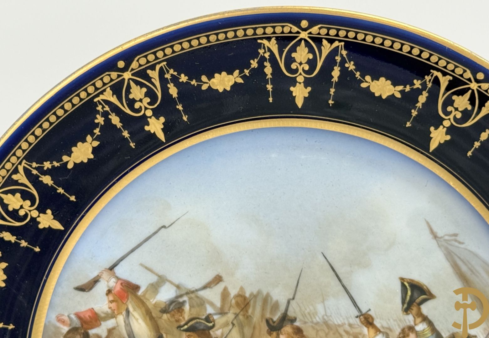 Paar handbeschilderde porseleinen Sèvres borden 