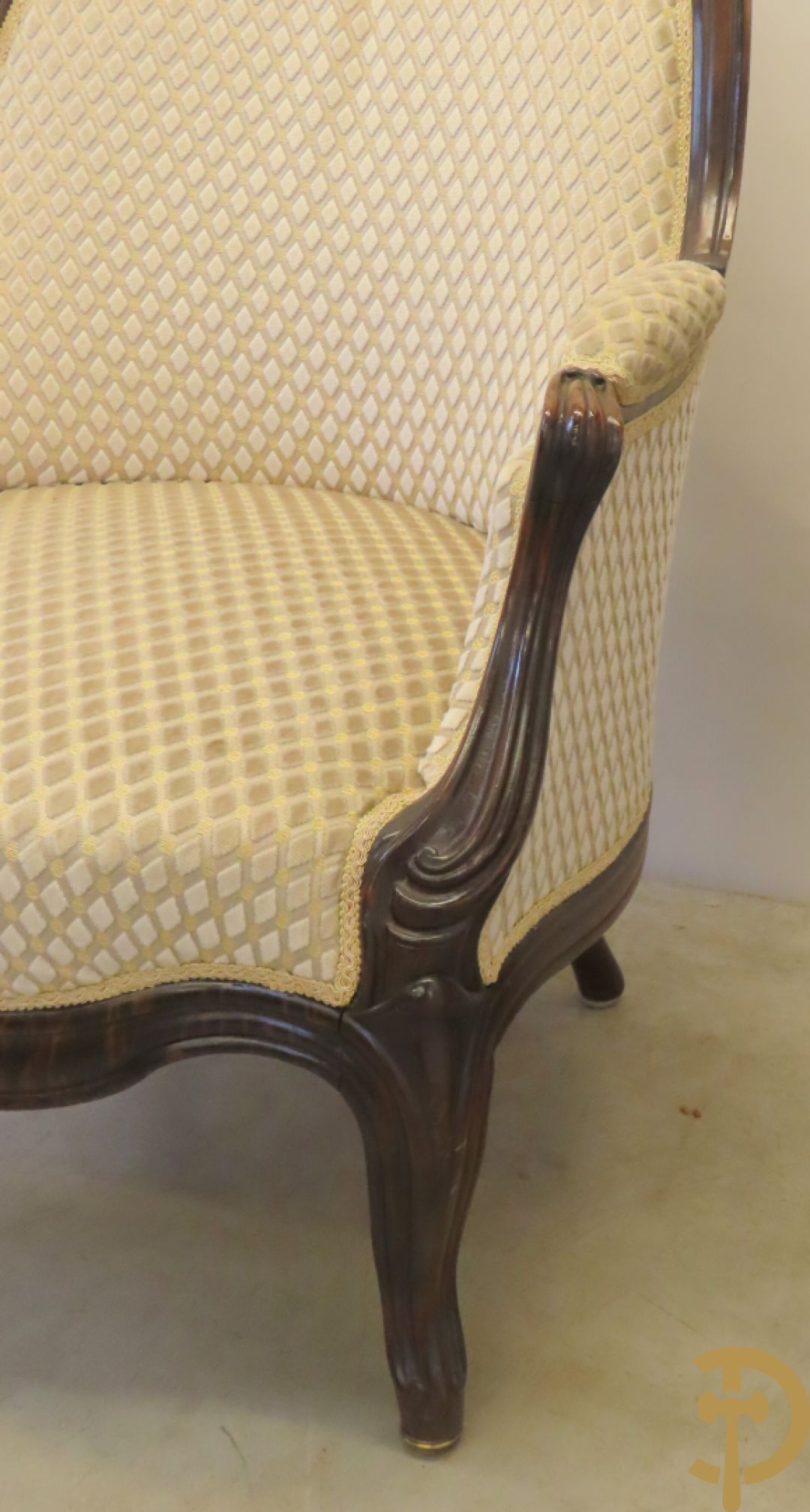 Louis Philippe salonensemble bestaande uit canapé, 2 armzetels en 2 stoelen