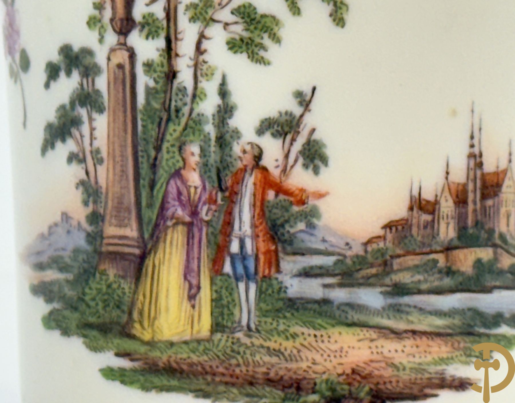 Porseleinen kopje met schoteltje met zeer fijn handbeschilderd geanimeerd landschapsdecor omgeven door bloemen, onderaan gemerkt Sint Petersburg (Alex I 1801-1825)