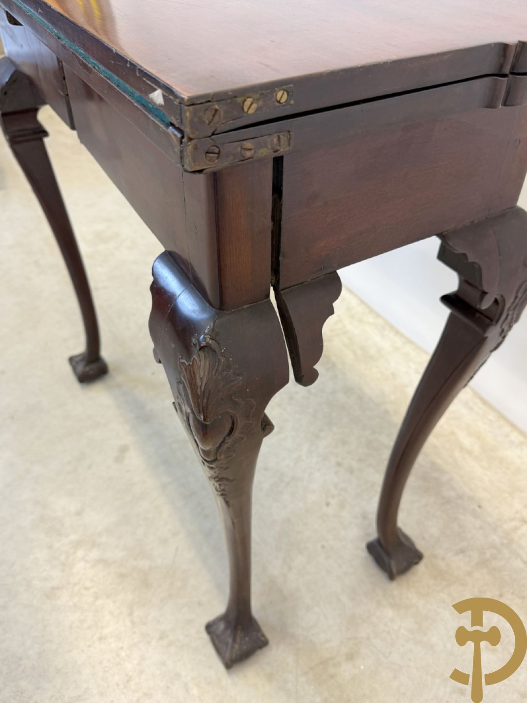 Openklapbare notelaren speeltafel met lade, op klauwepootjes, Queen Anne