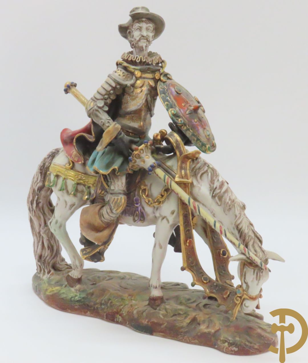 Beeld van Don Quichotte iop zijn paard n Italiaanse meerkleurige faience, Marioni P. gemerkt onderaan