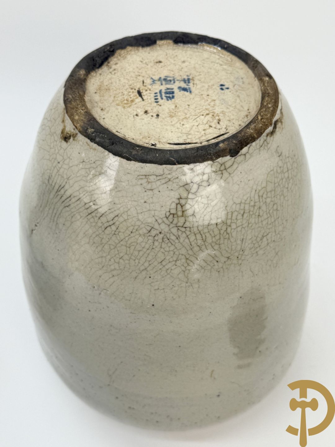 Tabakspot in Delftse faience, L.U. gemerkt onderaan + keramieken tabakspot