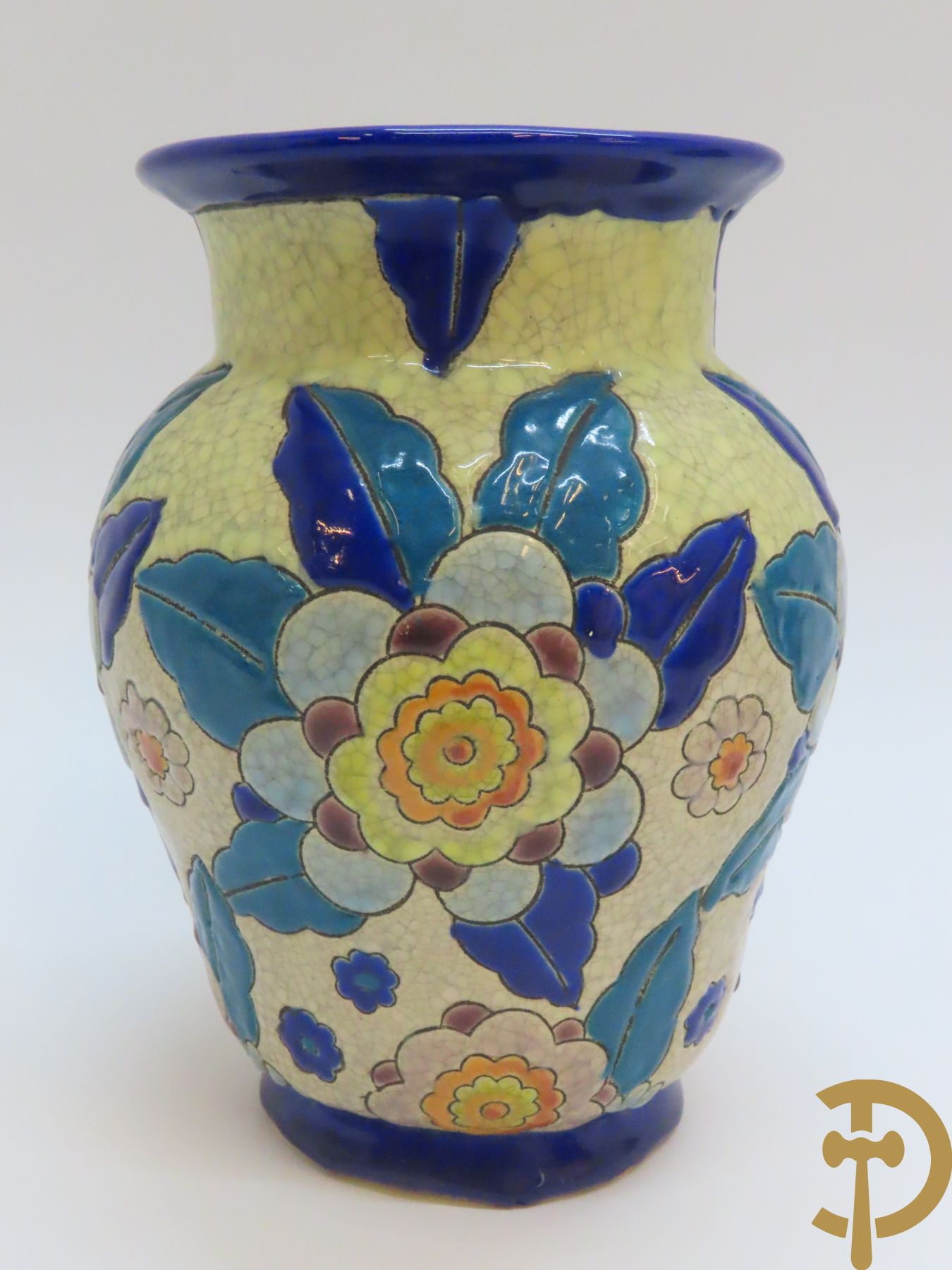 Boch Keramis vaas met bloemen, decor 2765 + Boch Keramis vaas, decor 2542