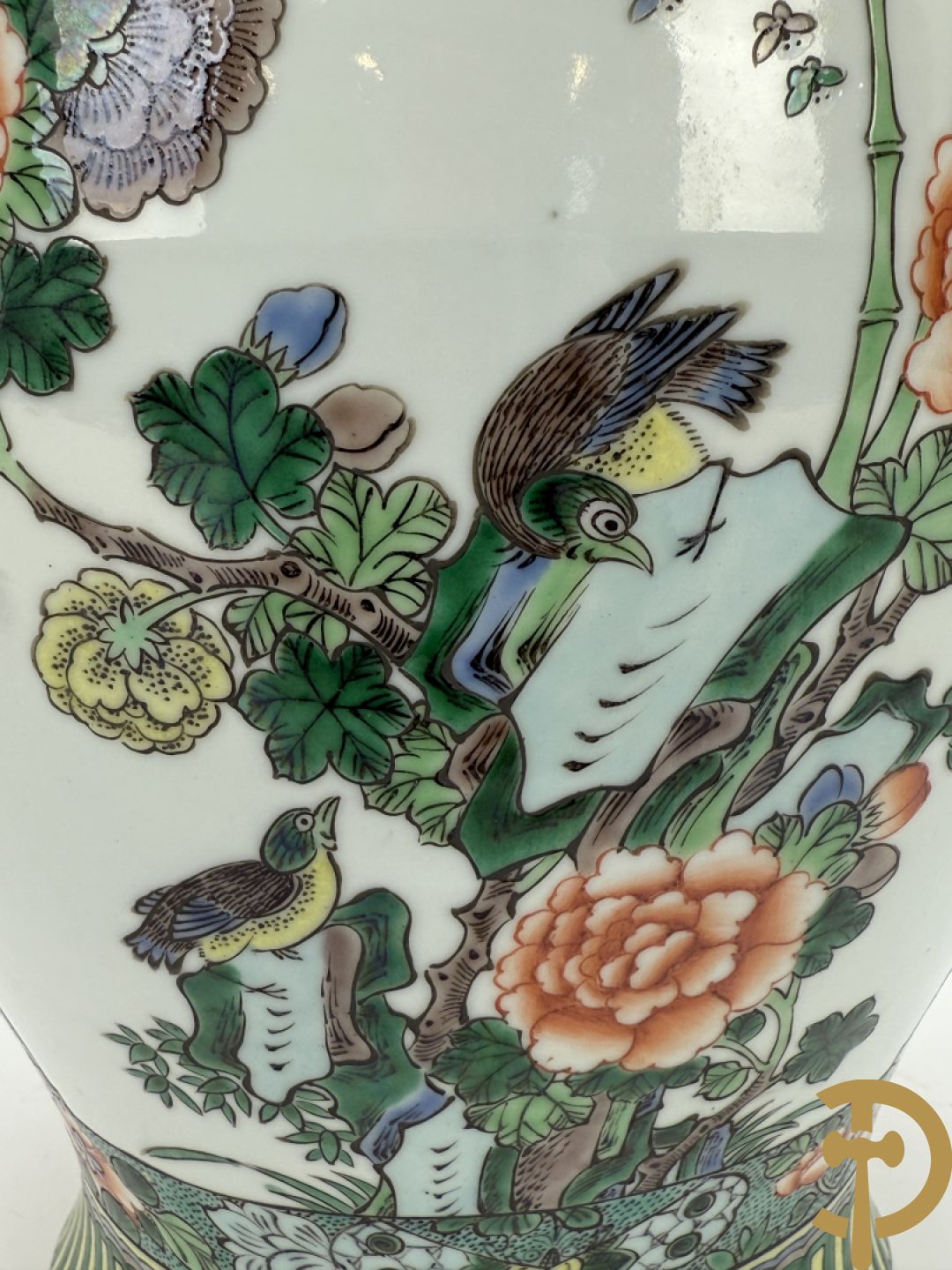 Chinese porseleinen dekselvaas met bloemen- en vogeldecor