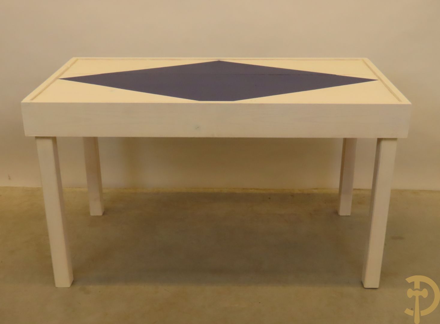 Dheedene Stefaan (van) Tafel : Reconstruction (An occasion for mistake) III, 2006 - 2007 div. + posters
Ed. 3 + I A.P. / # 1/3