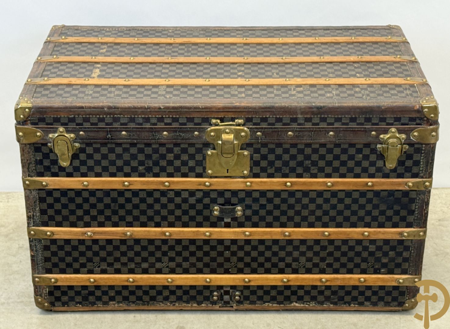 Antieke reiskoffer Louis Vuitton met houten latten, genummerd N41601, met bijhorende sleutel