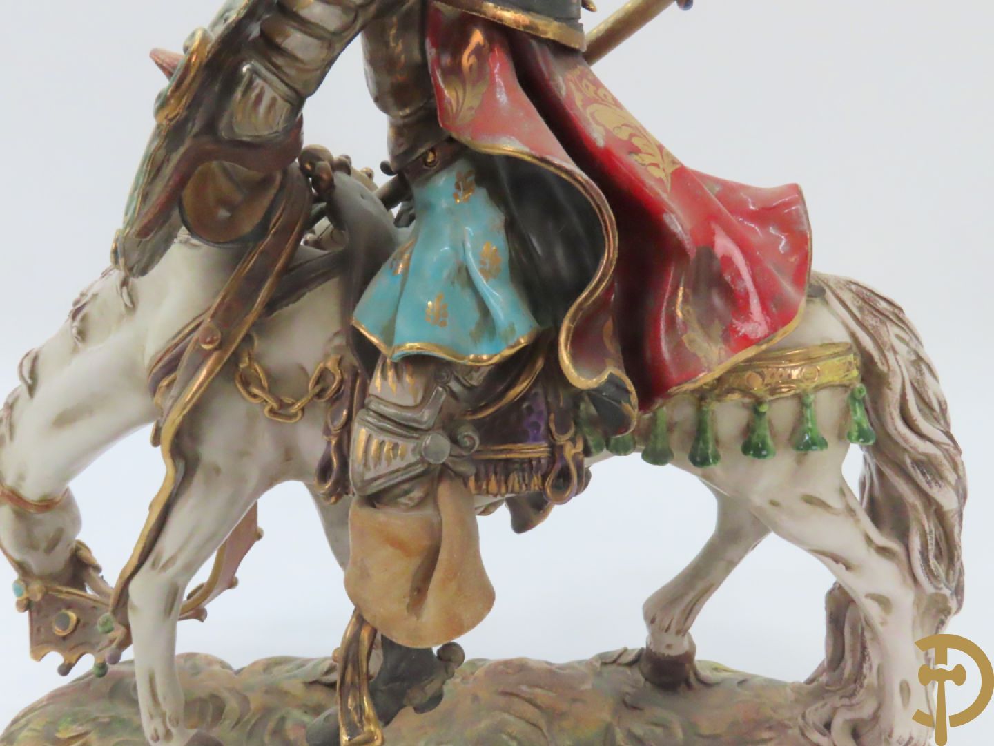 Beeld van Don Quichotte iop zijn paard n Italiaanse meerkleurige faience, Marioni P. gemerkt onderaan