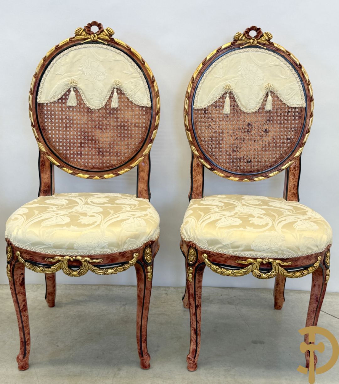 Set van 4 ovale medaillonstoelen in marbré effect met Louis XVI strik