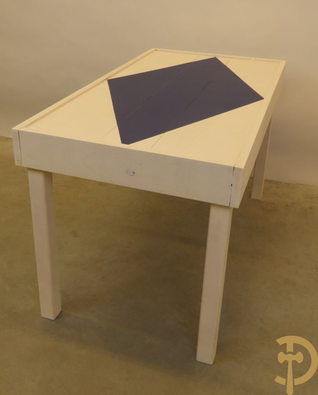 Dheedene Stefaan (van) Tafel : Reconstruction (An occasion for mistake) III, 2006 - 2007 div. + posters
Ed. 3 + I A.P. / # 1/3